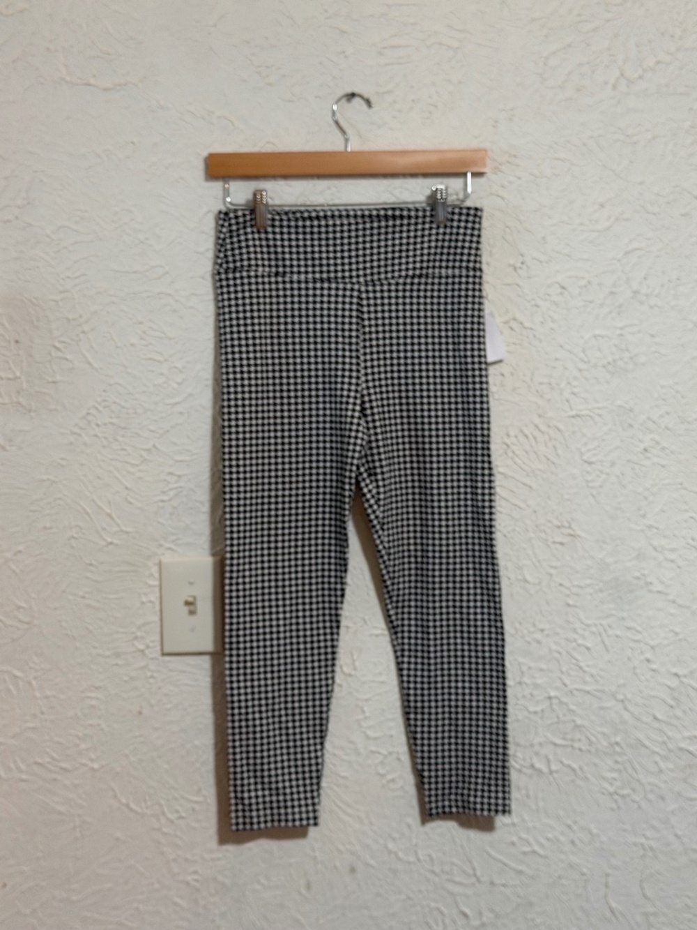 NWT J.Crew Women’s Black White Patterned Leggings Size Small